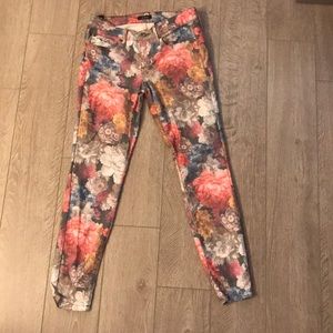 BeBe floral Jean